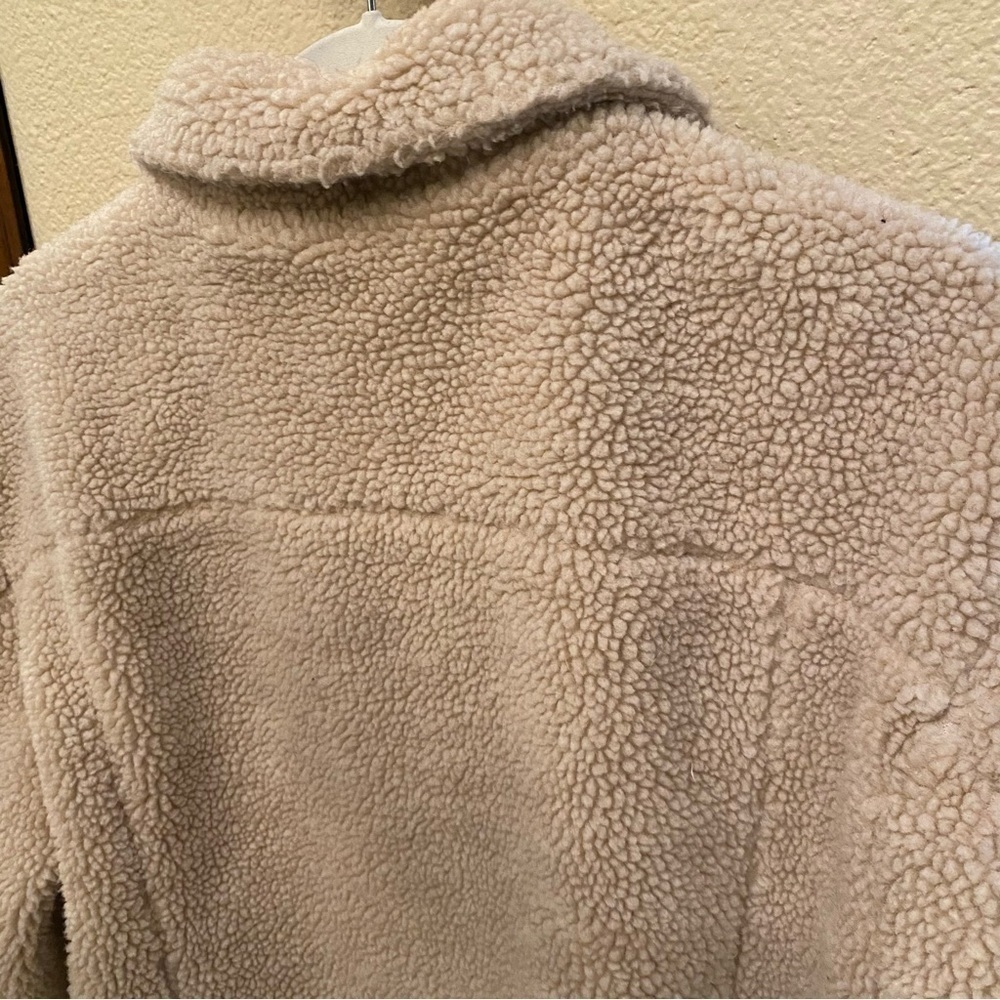 Brandy Melville JOHN GALT Cream Teddy Sherpa Button Jacket Size One Size - Picture 6 of 12
